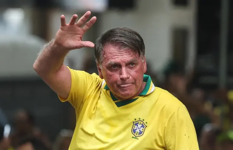 Aliados veem Bolsonaro com medo de prisão e eventual apoio a Tarcísio por anistia