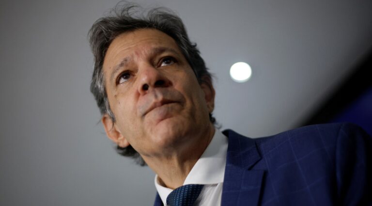 Haddad diz que falta honestidade intelectual a críticos e que Lula será candidato ‘competitivo’